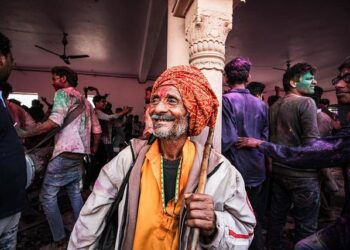 Tens of thousands gather for Hindu festival at Nepal temple, with many lighting up marijuana joints – Northeast Mississippi Daily Journal