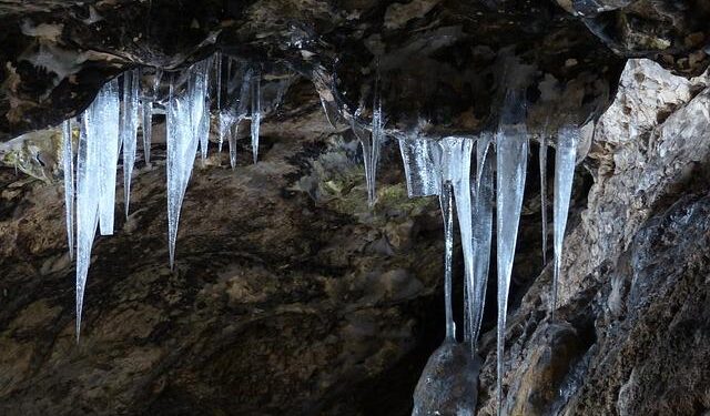 Paleolithic Rockshelter Discovered in Tajikistan: Soii Havzak – Sci.News