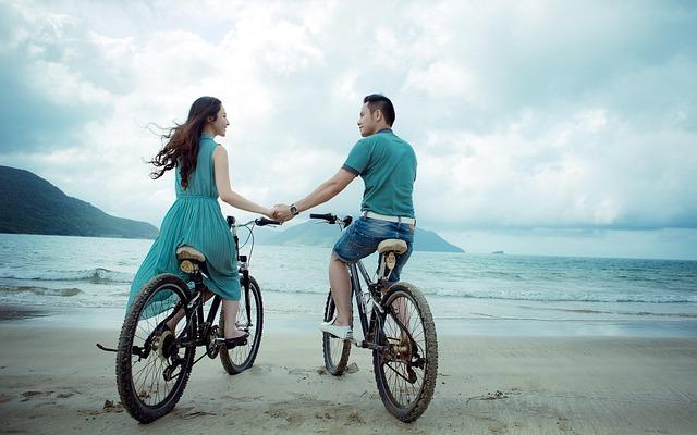 British couple detained by Taliban - BBC.com