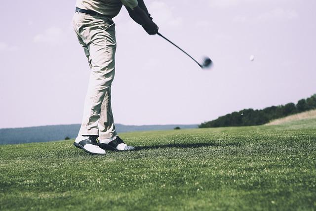 Analysis of Competitive Landscape in Women's Golf