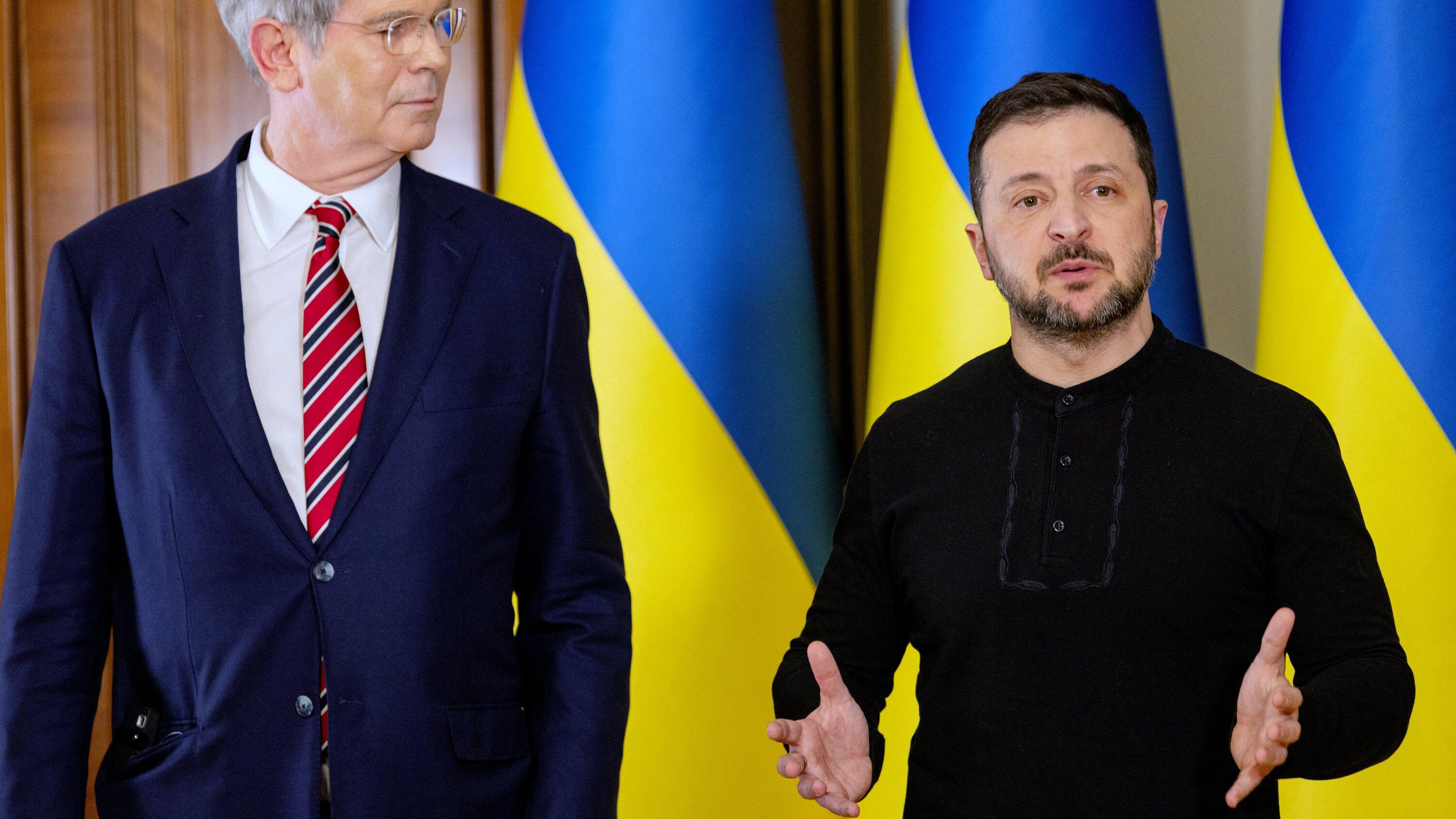 President Zelensky visits UAE - VIDEO - APA