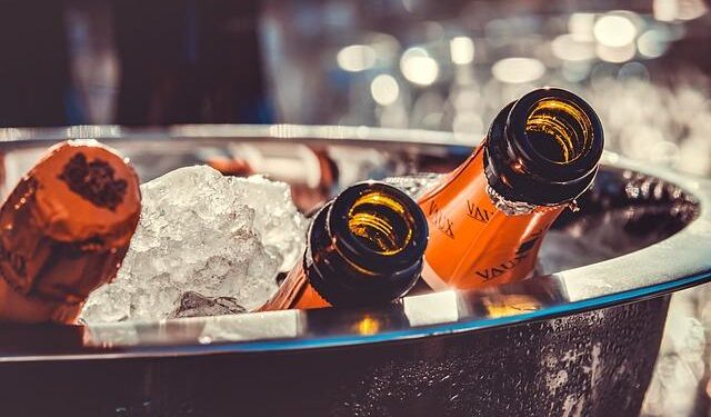 1009 bottles of alcohol found at Sri Lanka police chief’s house: Minister – EconomyNext