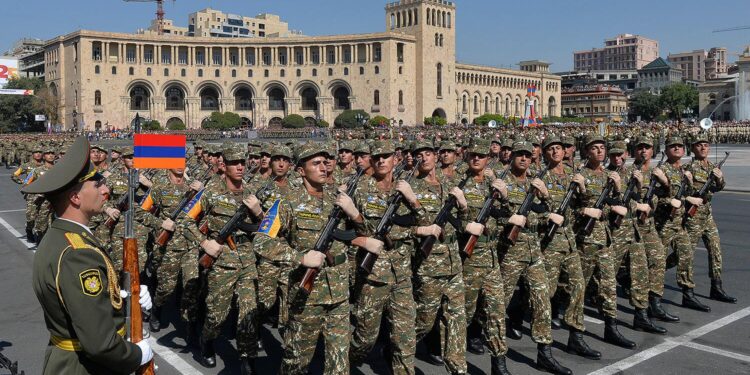 Armenian army chief meets a group of reservists – Armenpress