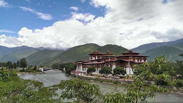 Optimal Timing for a Luxury Visit to Bhutan