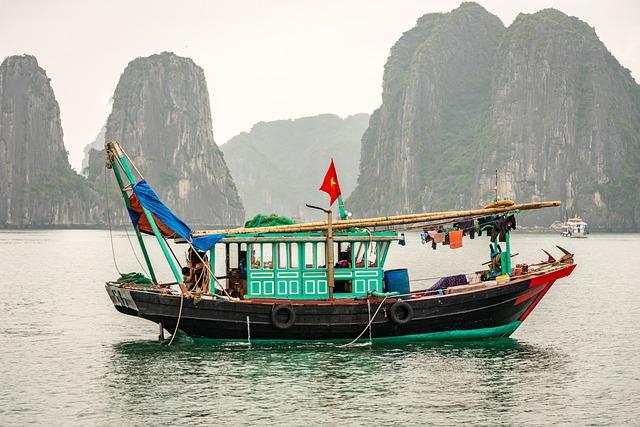 Adventure Awaits in Ha Long Bay
