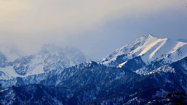 Kazakhstan Event Affected by Weather Challenges for Moguls Competitors