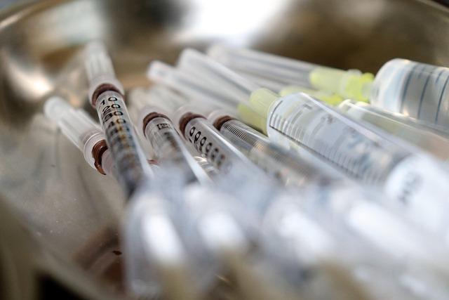 PM Chinh Advocates Local Vaccine Production