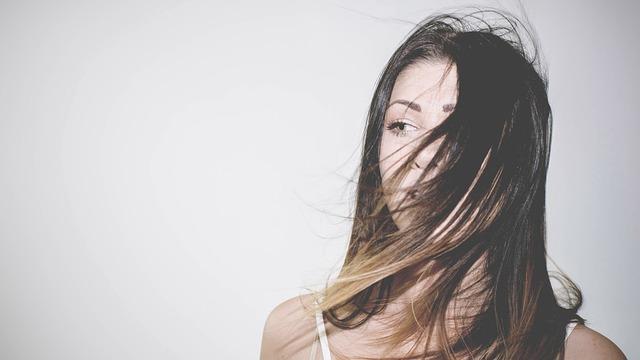 The Fascinating Paradox: Long Working Hours vs High Levels of Contentment