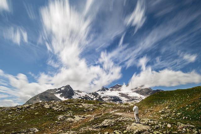Top Hiking Trails for Nature Lovers