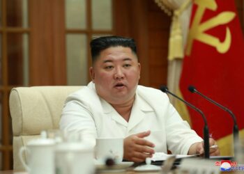 North Korea leader Kim Jong Un visits military training base – Reuters