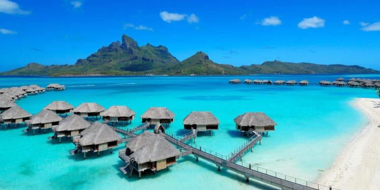 The Best Overwater Bungalows in the Maldives – Vogue