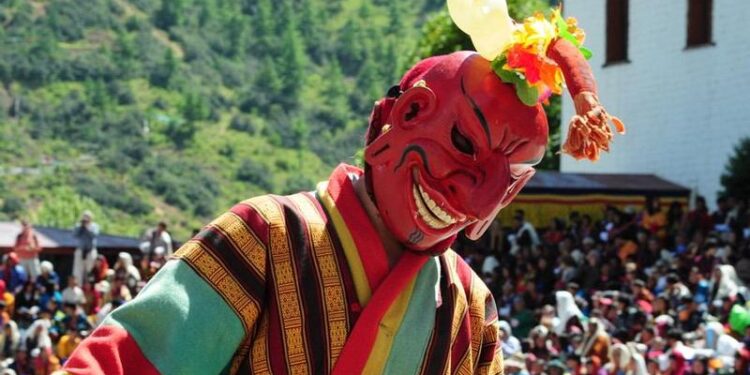 Experiencing Bhutan’s ancient and wondrous traditions – CBS News
