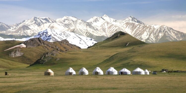 Kyrgyzstan Approves CBDC Pilot, Grants Digital Som Legal Tender Status – 99Bitcoins