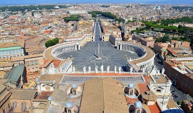 Pakistan conveys heartfelt condolences on passing of Pope Francis – Dunya News