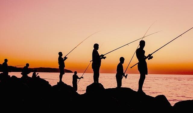 Video: Asian fishermen arrested for violating marine laws in Qatar – The Peninsula Qatar