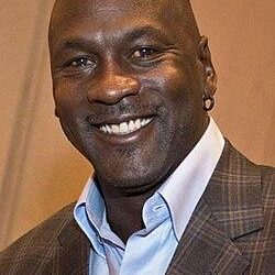 Basketball card featuring Michael Jordan and Kobe Bryant sells for world-record $12.9 million – CNN