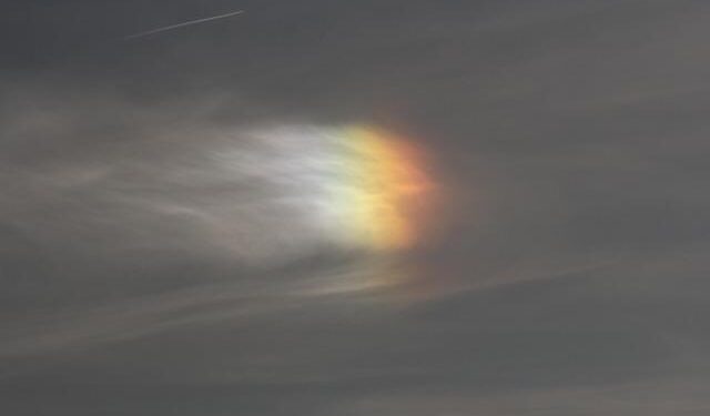 Iridescent rainbow cloud spotted in Indonesia – NBC News