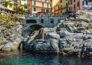 Bodies of two Italian divers recovered from sea cave in Maldives – CNN